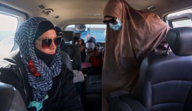 Australia won't repatriate new IS-linked group from Syria