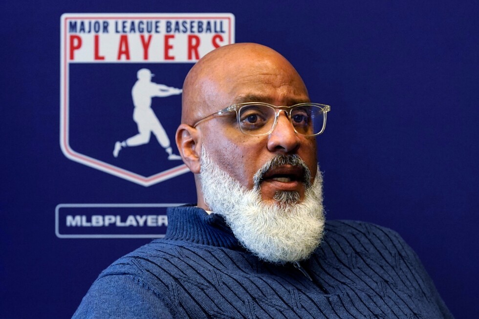 Tony Clark resigns as MLB players' union head as possible cap fight looms