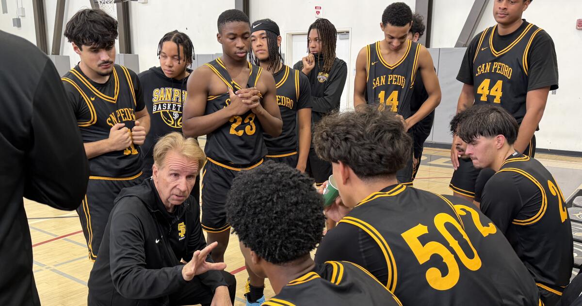 San Pedro vs. Washington Prep tops City basketball playoff openers
