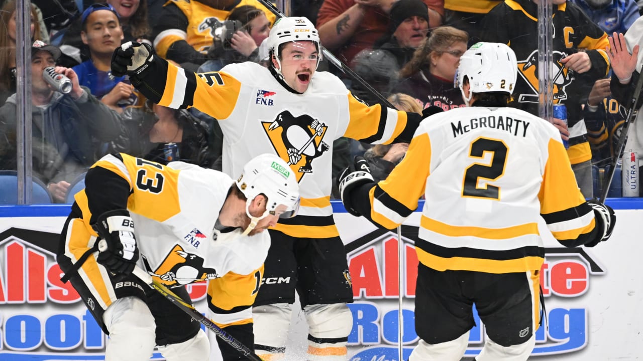 Hayes scores twice in NHL debut, Penguins defeat Sabres