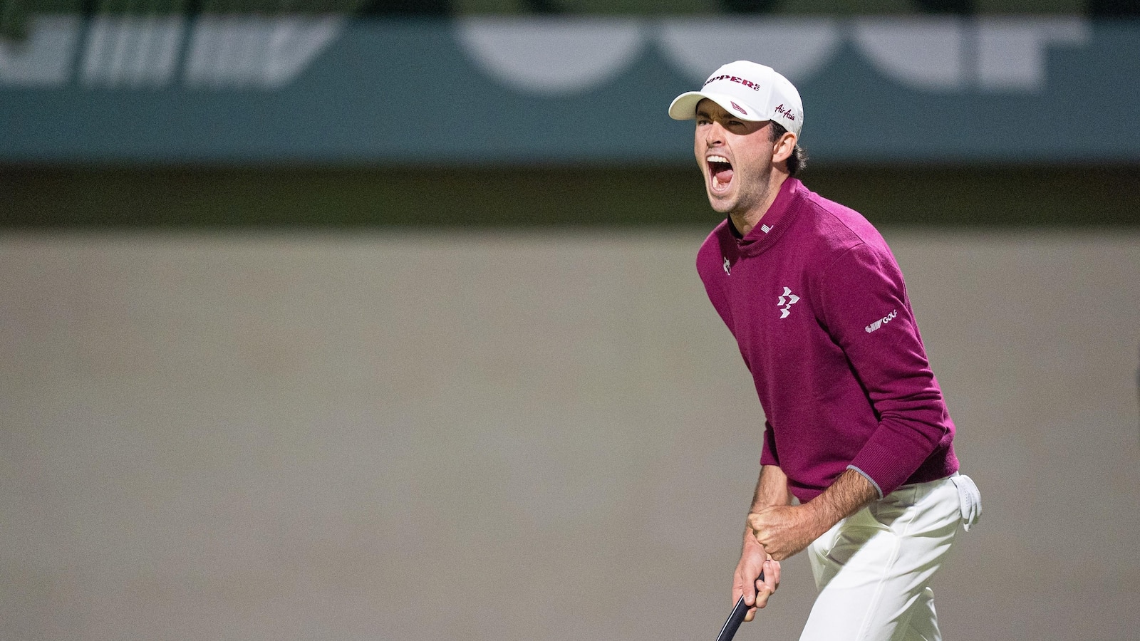 Elvis Smylie wins LIV Golf Riyadh under lights in his tour debut