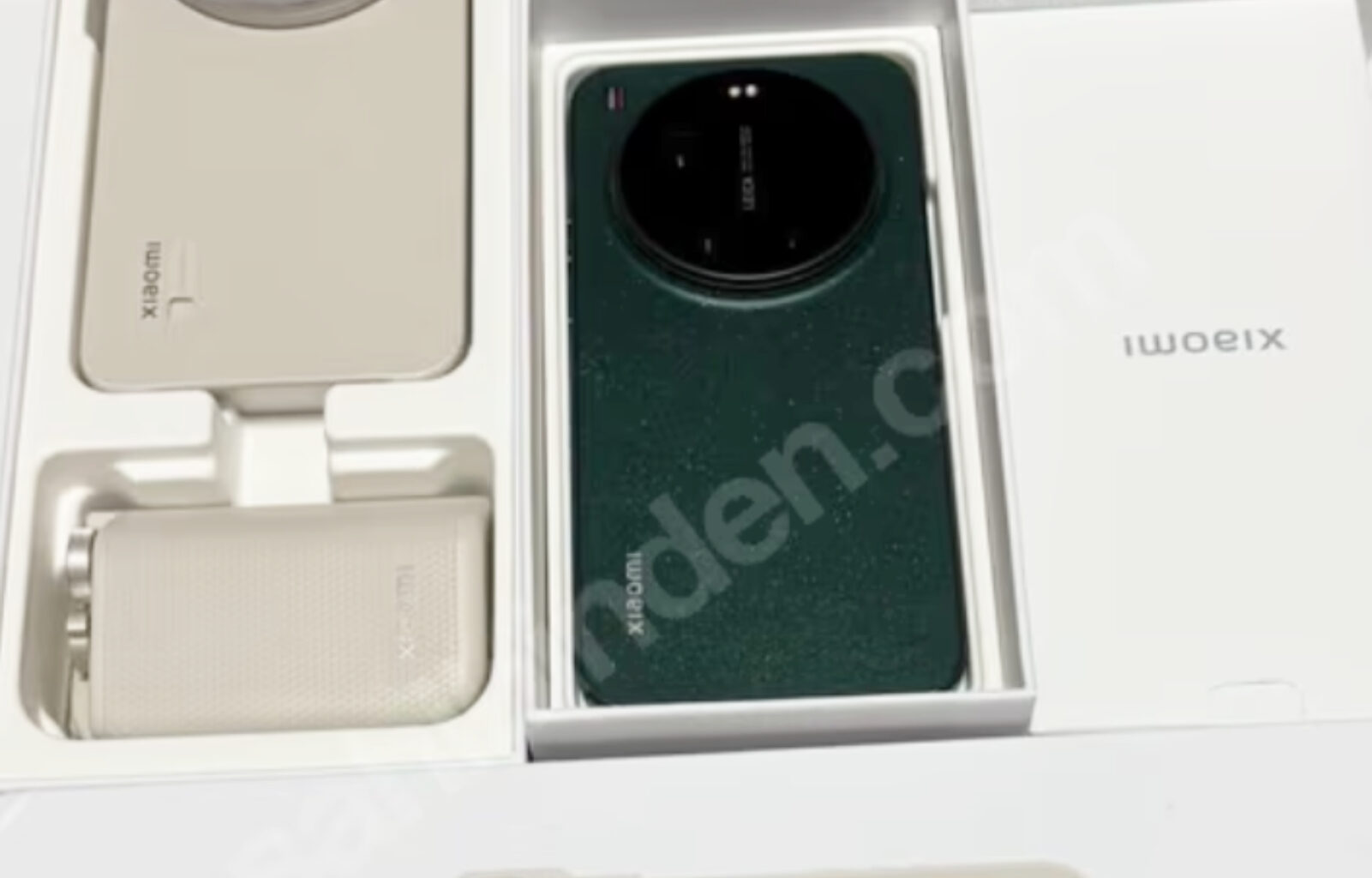 Xiaomi 17 Ultra: New global model pictured before imminent release