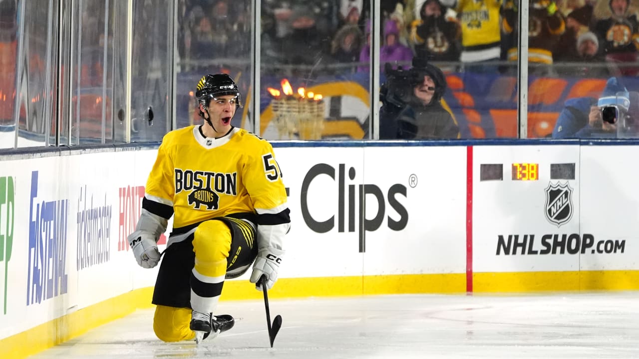 Poitras' nice backhand goal | NHL.com