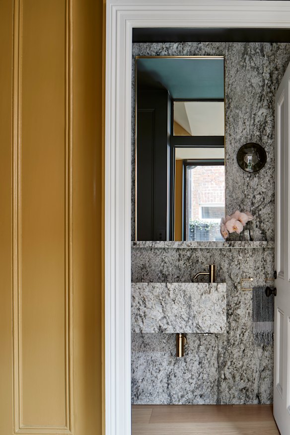 Buyers love a “wow” factor – and powder rooms can be a cost-effective way to deliver it.