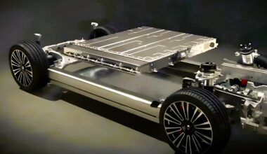 Short Blade (8C Flash) vs Long Blade (210 Wh/kg)