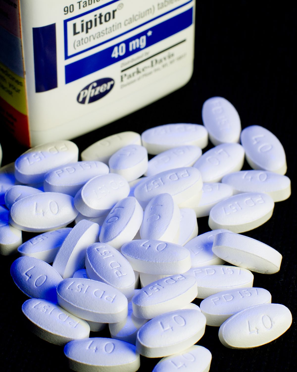 A prescription bottle of Lipitor (atorvastain calcium) tablets