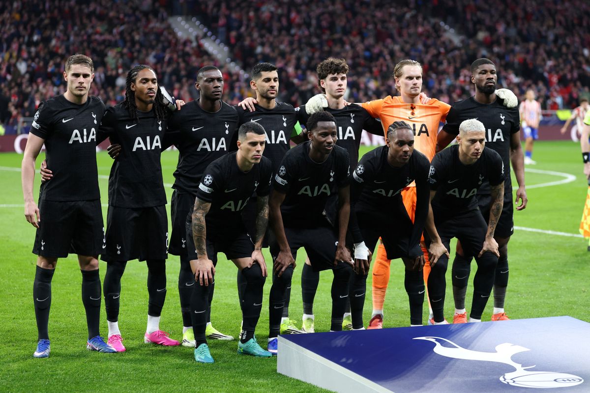 Tottenham's players before Tuesday's defeat at Atletico Madrid