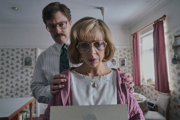 Daniel Rigby as Vernon Dursley, Bel Powley as Petunia Dursley, Harry Potter’s adoptive parents.