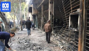 Iranian visa holders temporarily barred from travelling to Australia