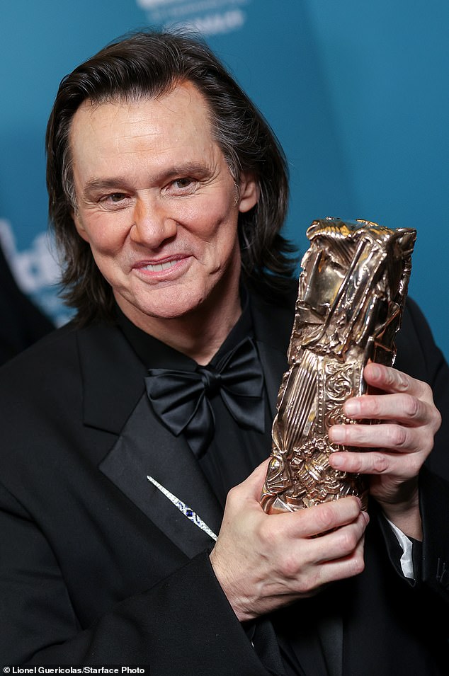 Jim Carrey's new appearance has sparked wild theories that he may have been cloned