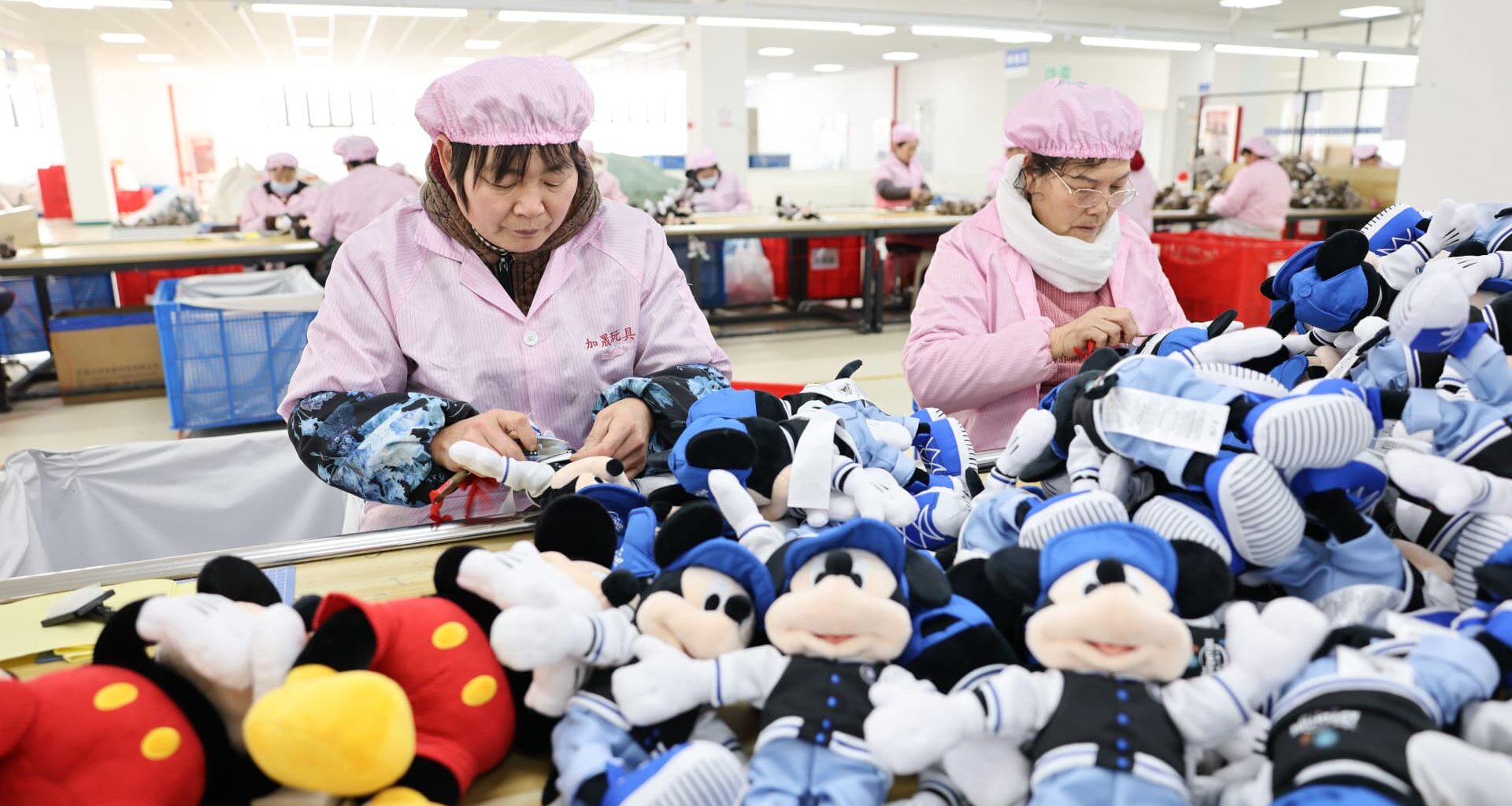 China's factory activity returns to growth, expanding at its sharpest pace in a year