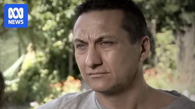 Investigations continue after police shoot fugitive Dezi Freeman dead