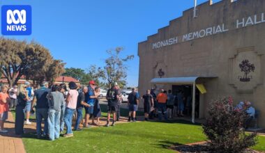 Long waits and frustration as technical glitches delay voting in South Australian election