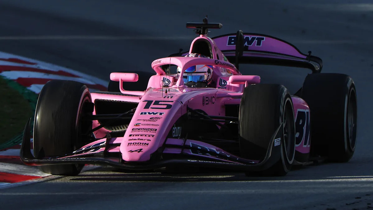 Ireland's Dunne signs for Alpine's F1 academy