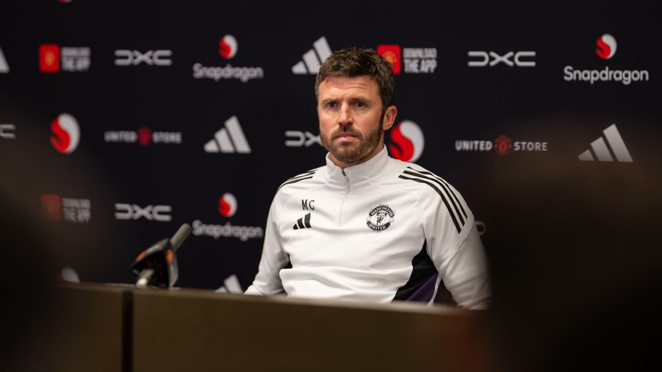 Michael Carrick unfazed by facing potential Man United job rival