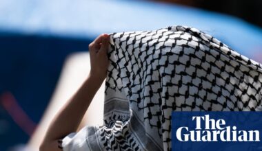 Student banned from Year 12 formal over keffiyeh settles case against NSW education department | Sydney