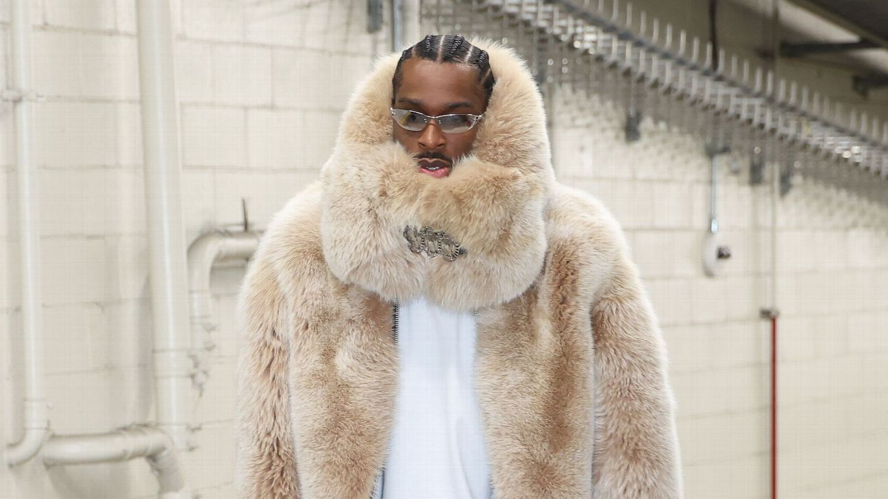 Shai Gilgeous-Alexander turns heads with pregame look vs. Knicks