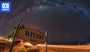 Queensland town hopes dark sky certification attracts stargazers to the outback