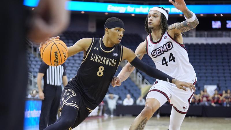 Men's Basketball Falls On Last Second Shot In OVC Quarterfinal