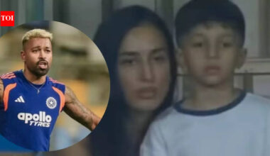 Maheika Sharma pacifies Hardik Pandya's son as he schools him for getting out at T20 semi-finals against England - WATCH VIDEO |