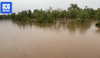 Major flooding in Katherine as BOM says northern Australia on track for 10th-wettest season