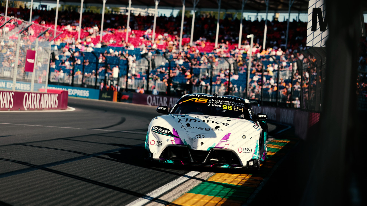 Extended Friday Highlights: 2026 Melbourne SuperSprint - Supercars