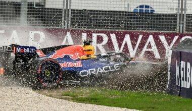Max Verstappen crashes into barriers in Australian GP qualifying causing red flag
