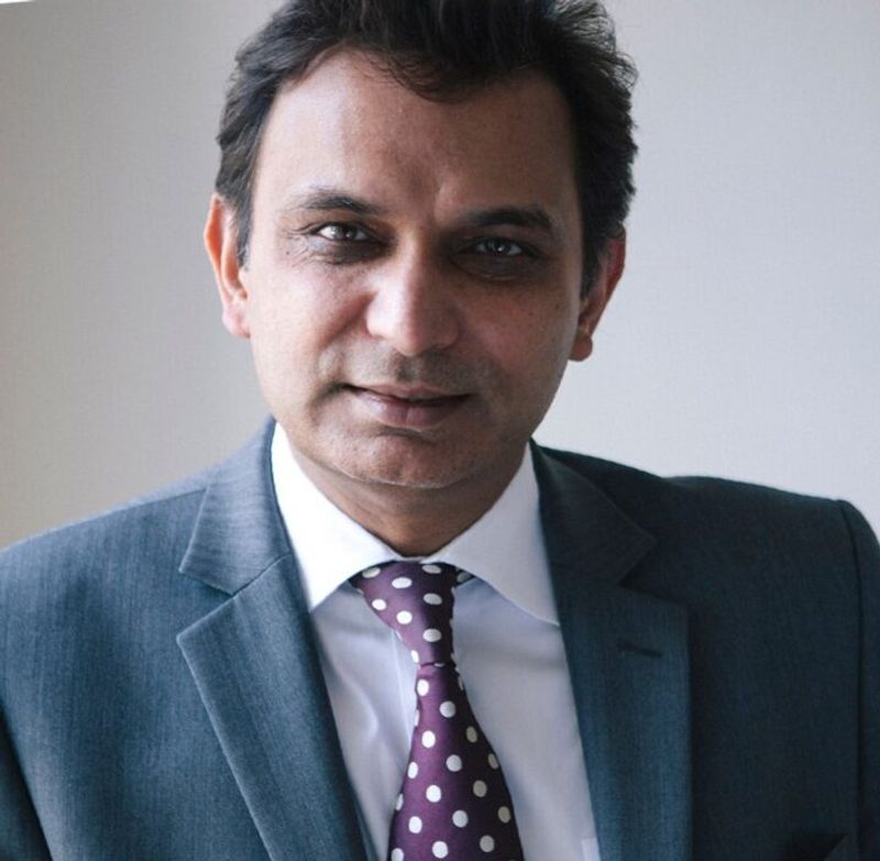 Indian-origin surgeon leads UK’s first long-distance robotic surgeries