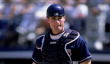 Former MLB player Ben Davis slices leg open in freak chainsaw accident