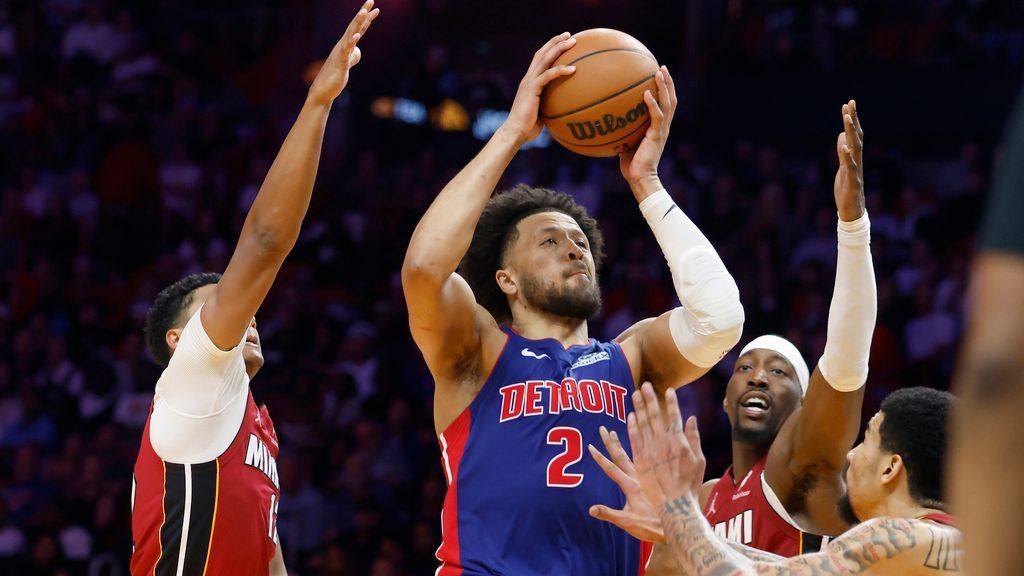Pistons hit with 'dose of adversity' amid four-game skid