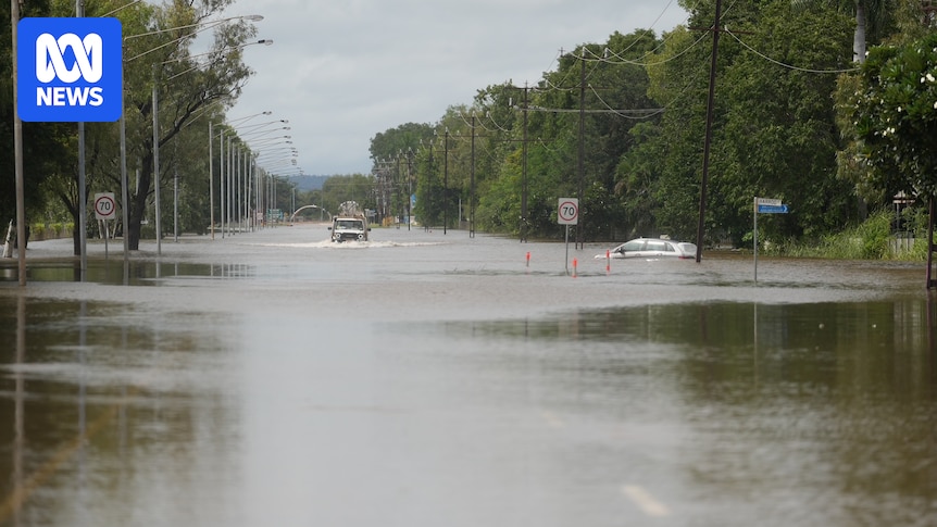 Heavy rainfall continues to threaten Katherine's flood recovery as rivers swell in Beswick, Daly River