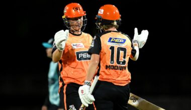 Beth Mooney, Sophie Devine earn Â£210,000 Hundred paydays