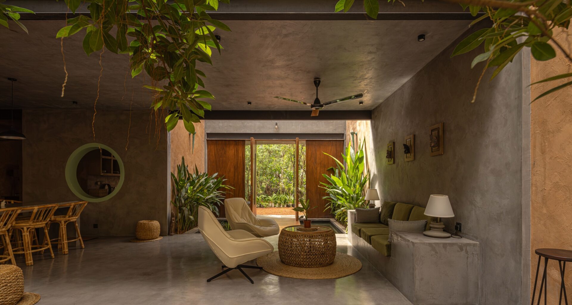 Living Continuum Studio and House / Damith S Munasinghe Associates