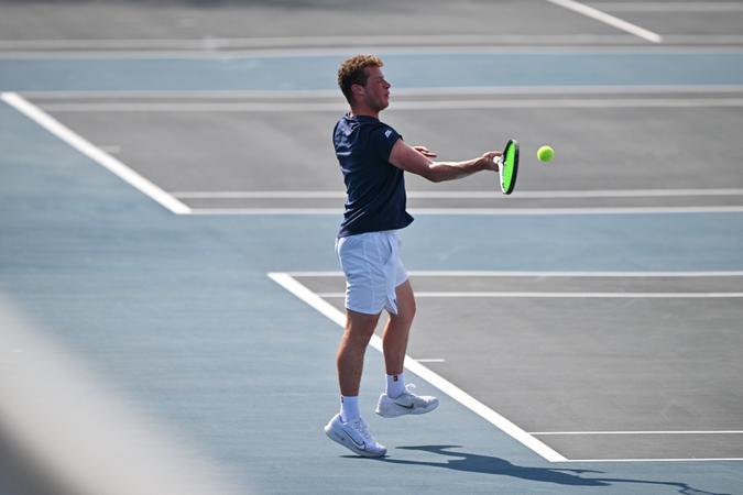 Men's Tennis Suffers Defeat To Creighton Thursday