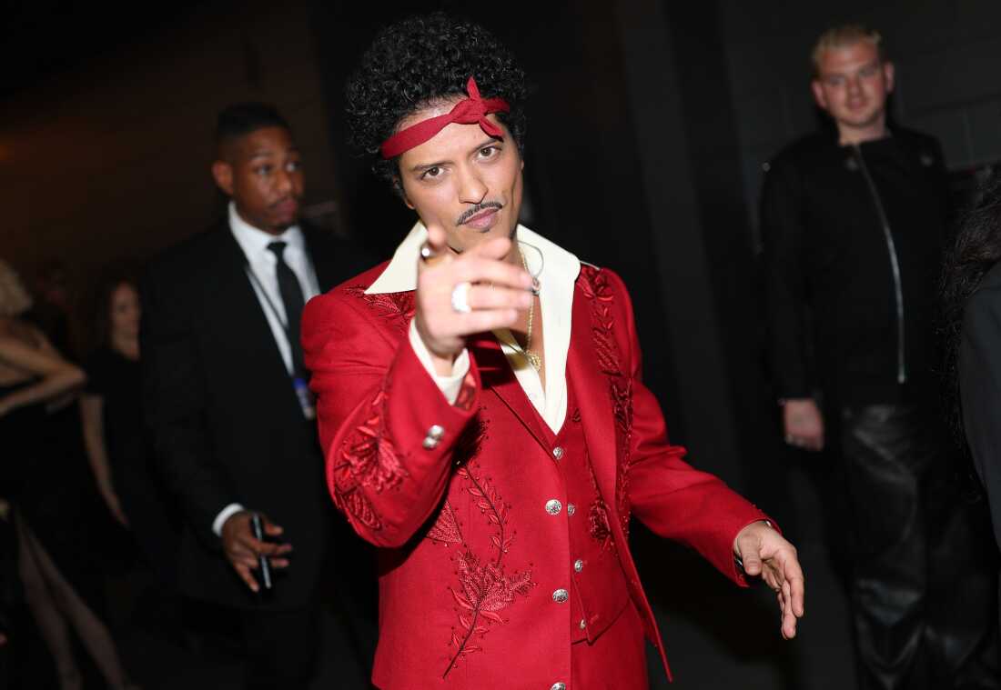 Bruno Mars backstage at the 68th GRAMMY Awards in Los Angeles on February 01, 2026. He did not actually win any awards that night, despite being nominated for record of the year and song of the year.