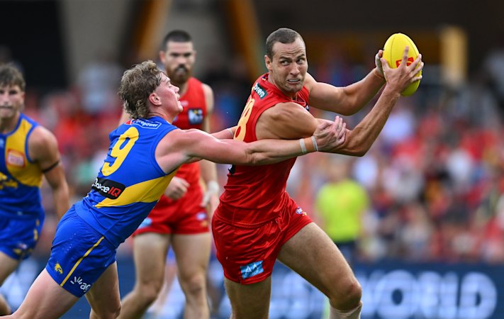 Eagles show pluck to slow red-hot Suns