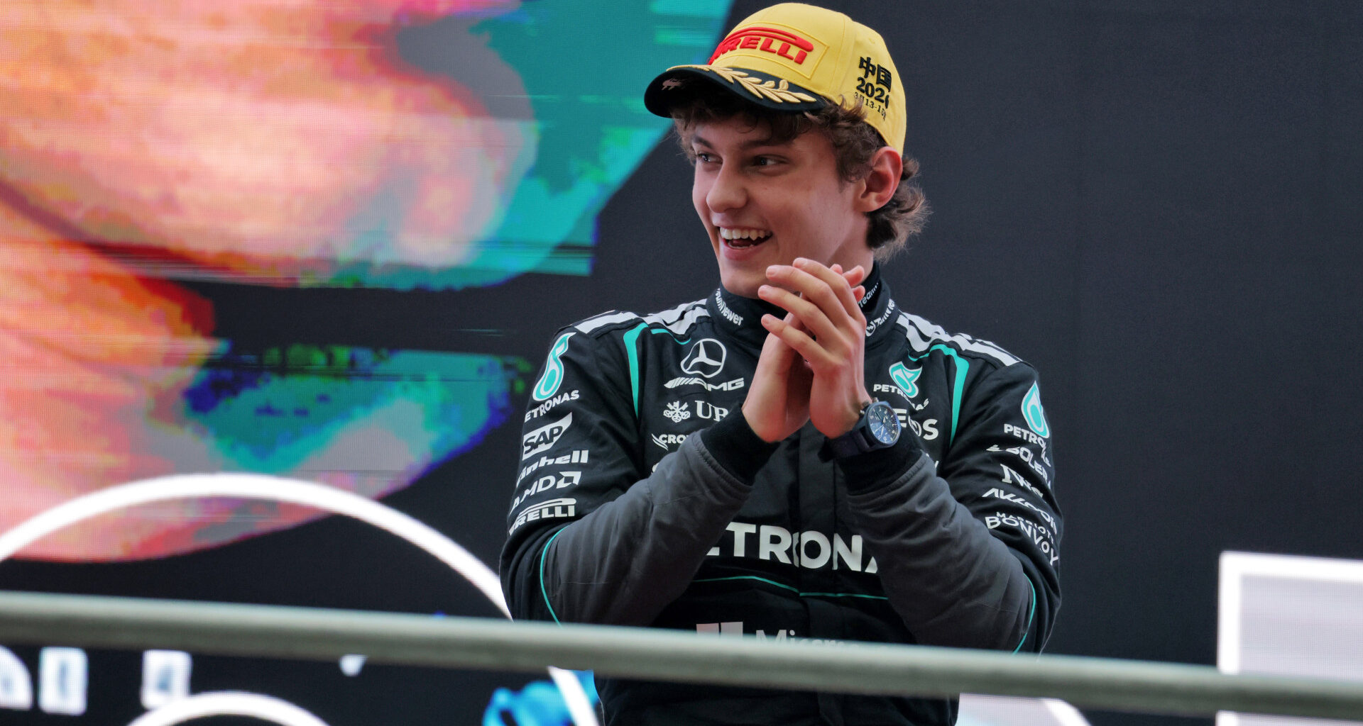 F1 news: Kimi Antonelli caught in awkward Chinese GP podium mix-up