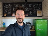 Selfie samples - 21mm, f/2.2, ISO 416, 1/100s (4032x3024px) - Google Pixel 10a review