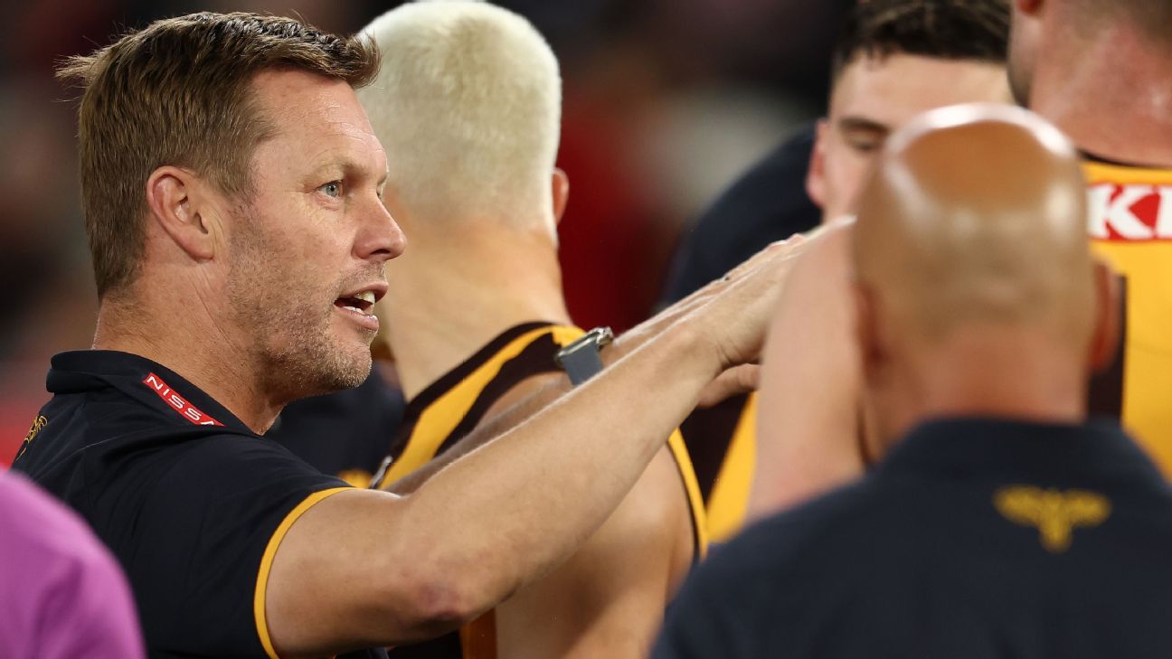 'False sense of security': Hawthorn coach warns players