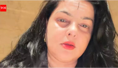 Shah Rukh Khan: Mamta Kulkarni: 'I ended up performing the whole song': Mamta Kulkarni reveals how Salman and Shah Rukh Khan pranked her on ‘Karan Arjun’ set |