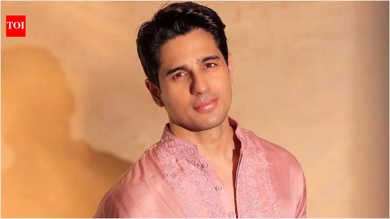 Sidharth Malhotra: 'Remember finishing it with tears in my eyes': Sidharth Malhotra gets emotional as 'Kapoor & Sons’ clocks 10 years |