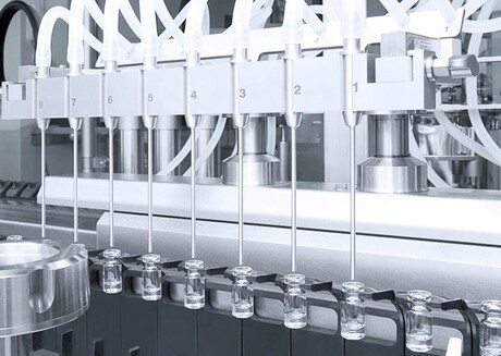 Improving efficiency of pharma packaging cleaning after filling