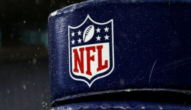 Sources: NFL command center might assist if replacement refs used