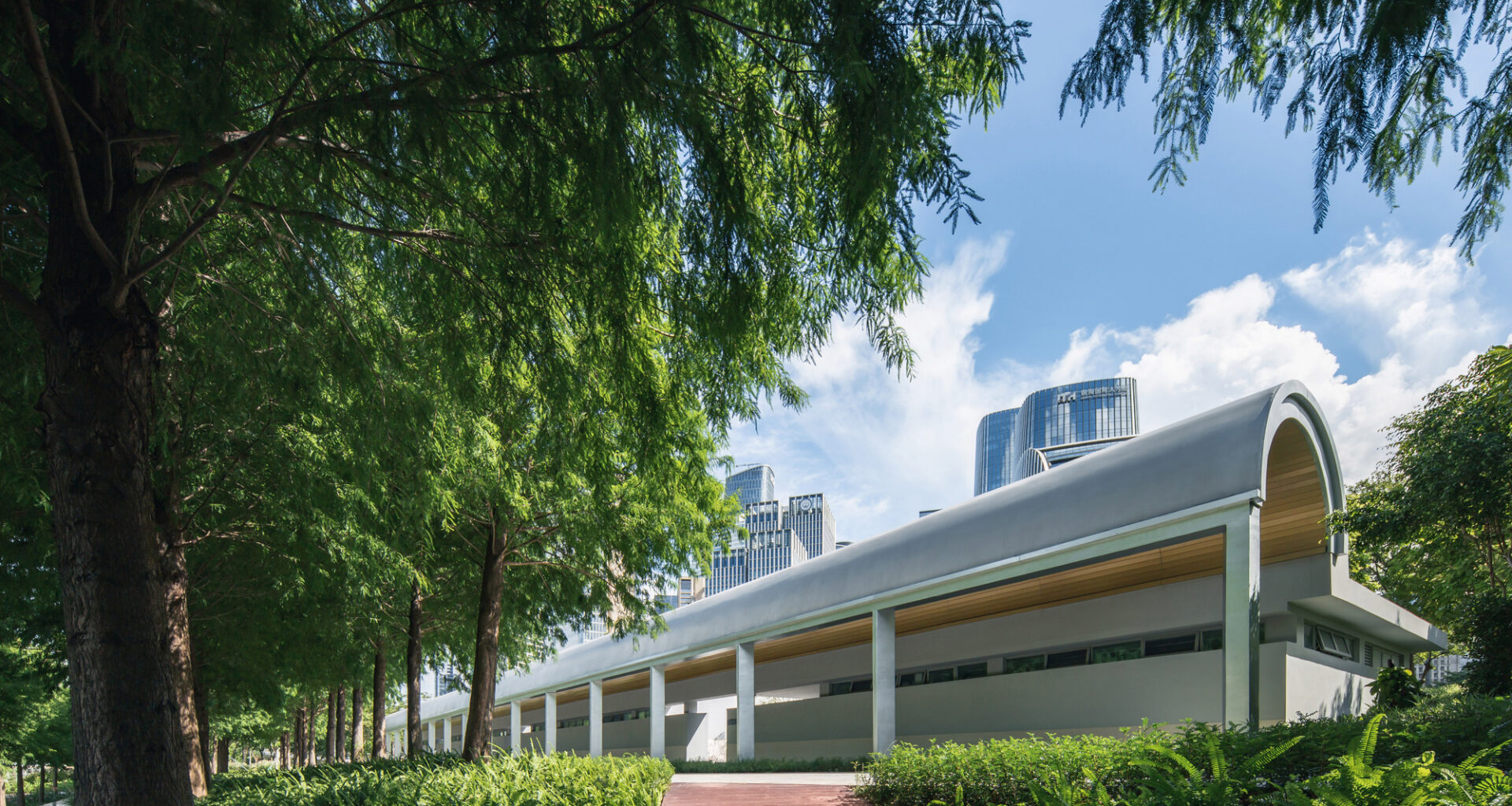 Three Service Pavilions of Guiwan Park / hang cheng studio