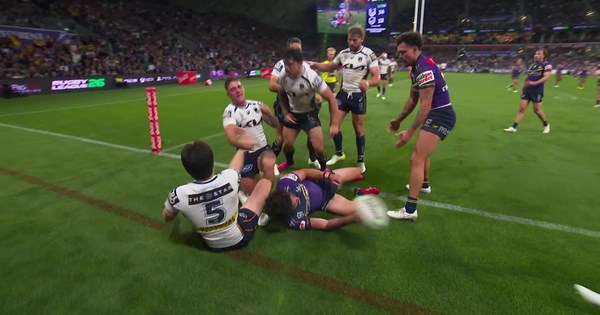 Meaney bundled into touch | NRL.com