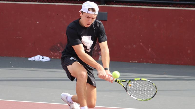 Men’s Tennis Comes Back to Defeat Fairfield, 4-3
