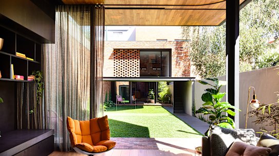 You don’t have to be in a garden to reap the benefits, as this Melbourne home designed by architect Matt Gibson shows.