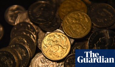 ‘Like battery hens’: ATO’s outsourced debt collectors face much worse conditions than those in public service, former staff say | Debt collection