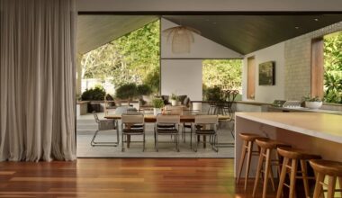 Family of ‘serial home builders’ sells architect-designed Kenmore property for suburb record