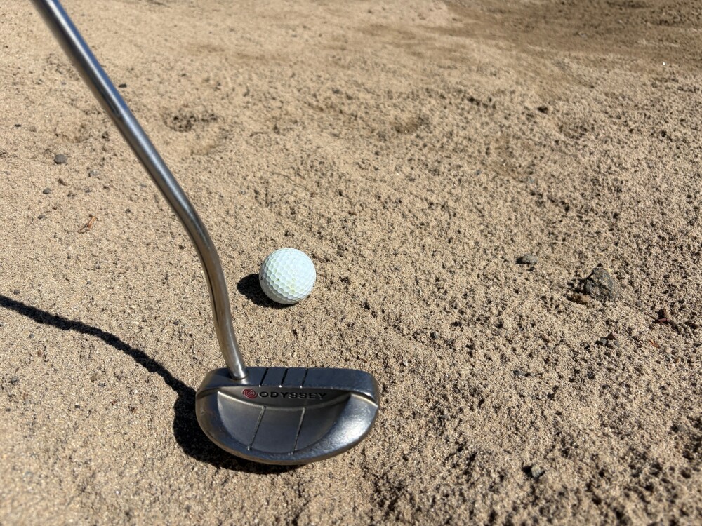 Putting from a bunker - mallet putter 